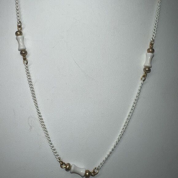 Monet Vintage White and Gold Tone Chain and Tube Shape Necklace - Picture 3 of 7